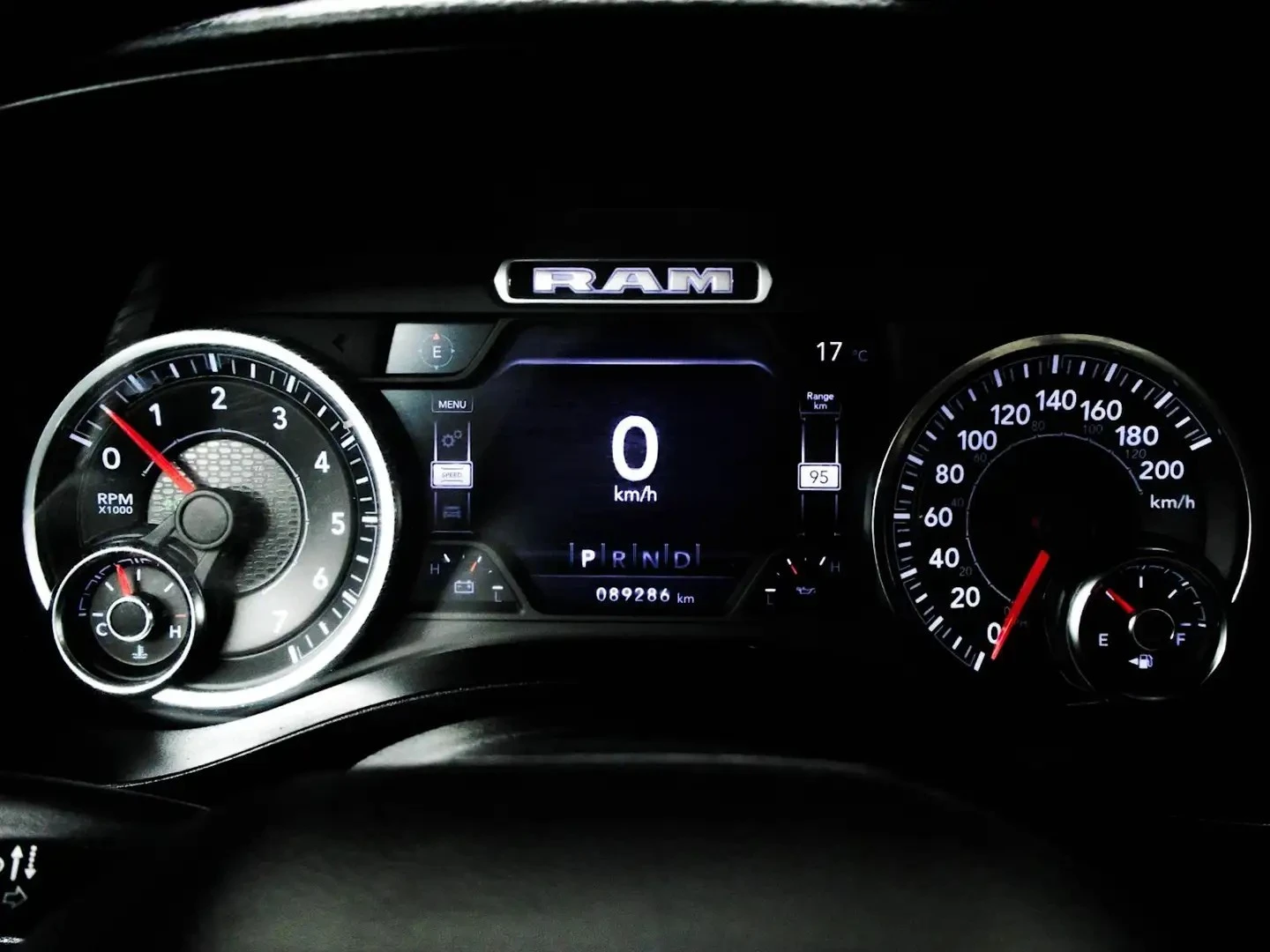 Dodge RAM 1500 BIG HORN ЦЕНА ДО БЪЛГАРИЯ АВТОКРЕДИТ, снимка 16 - Автомобили и джипове - 55950214