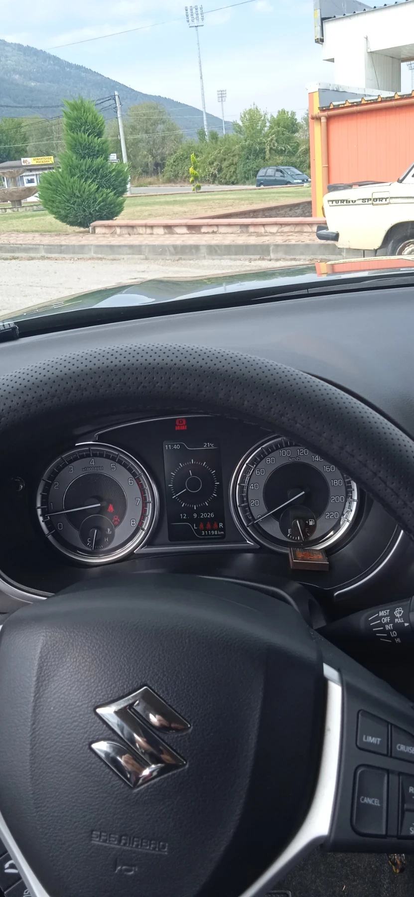 Suzuki Vitara Gl+ , снимка 8 - Автомобили и джипове - 56048574