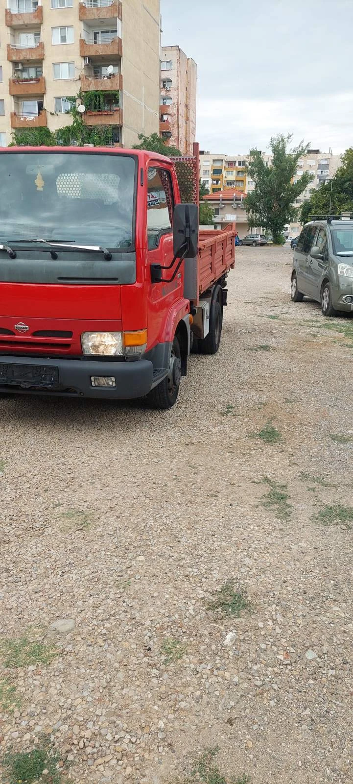 Nissan Capstar 3.0 tdi тристранен, снимка 3 - Бусове и автобуси - 55480132