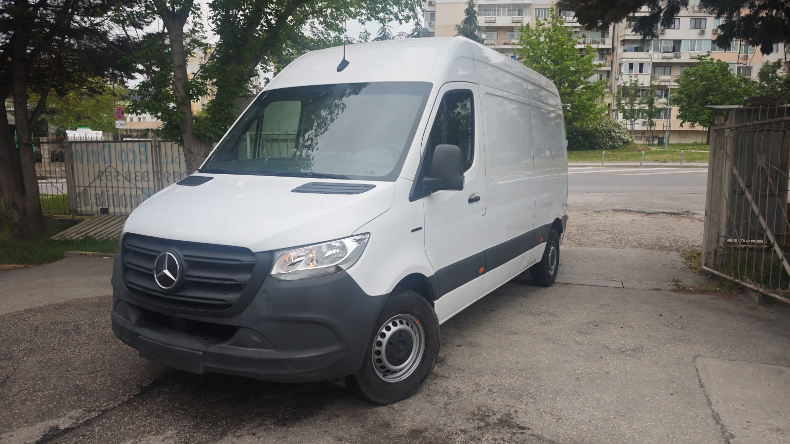 Mercedes-Benz Sprinter 311 W910