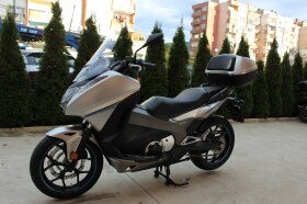Honda Integra 750ie, ABS, LED!!!, снимка 9 - Мотоциклети и мототехника - 38367243