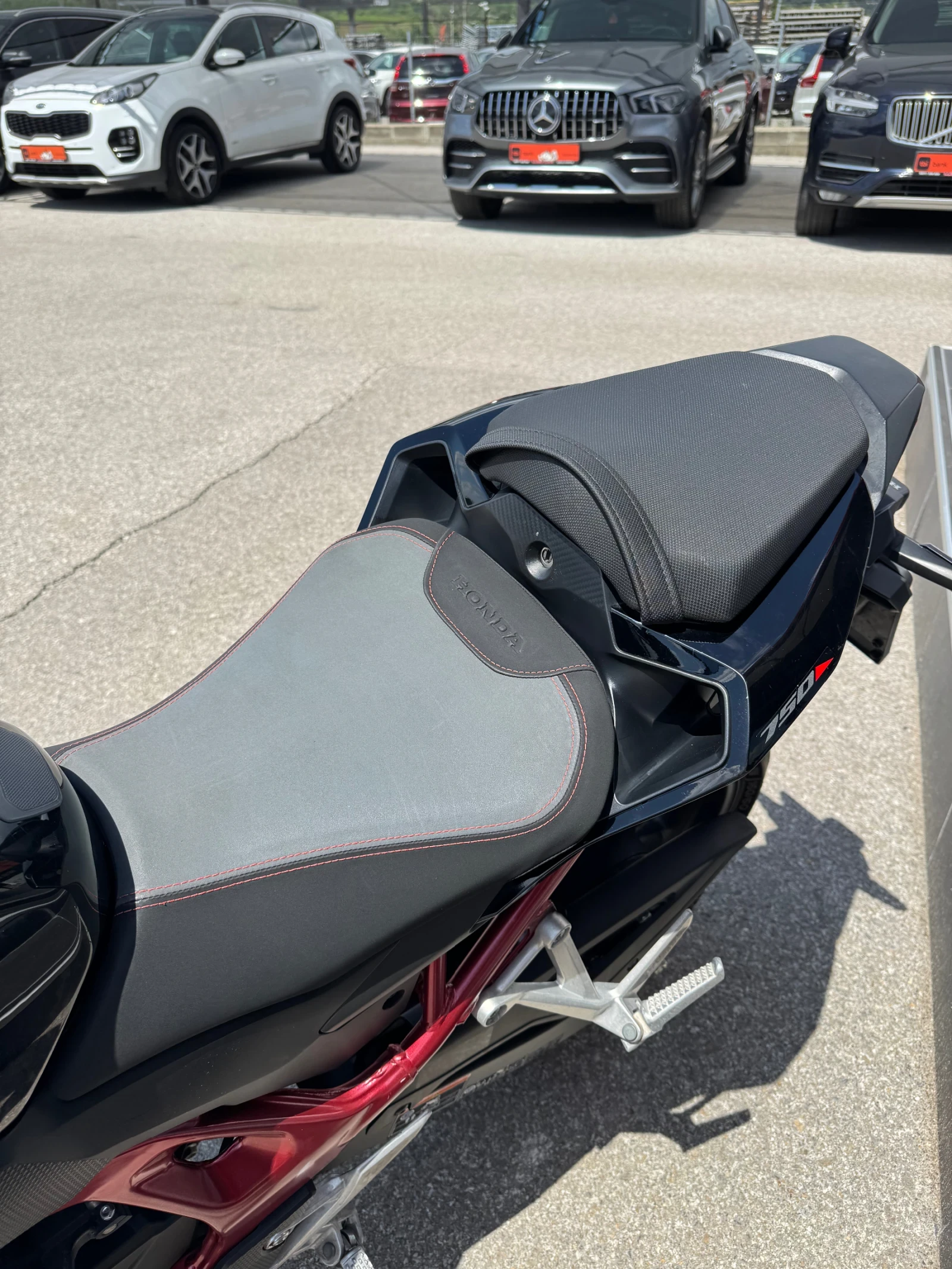 Honda Hornet 750-ABS-TCS-LED-TOP TOP, снимка 11 - Мотоциклети и мототехника - 54704931
