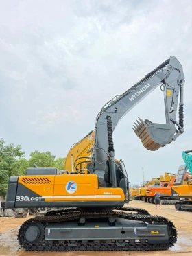 Багер Hyundai 330IC, снимка 1