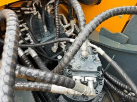 Багер Hyundai 330IC, снимка 10