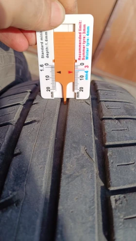 Гуми Летни 175/65R14, снимка 2 - Гуми и джанти - 49508925