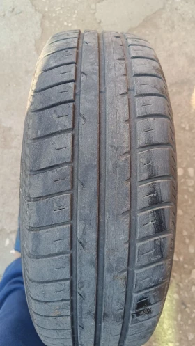 Гуми Летни 175/65R14, снимка 5 - Гуми и джанти - 49508925