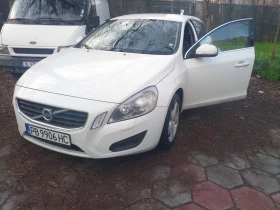 Volvo V60 2, 4D5, снимка 1