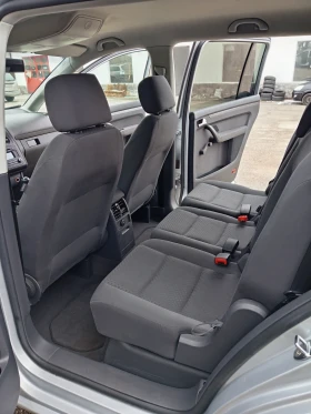VW Touran 1.9 дизел 105 коня 6 скорости  - 2500 € / 4889.57 лв. - 19384567 9