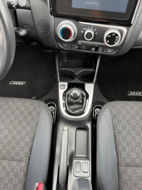 Honda Jazz 1.3  | Auto.bg — изображение 15