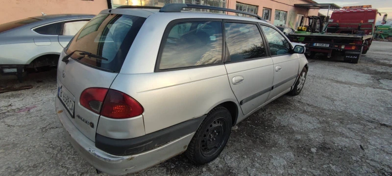 Toyota Avensis 2.0td 90кс, снимка 1 - Автомобили и джипове - 39000517