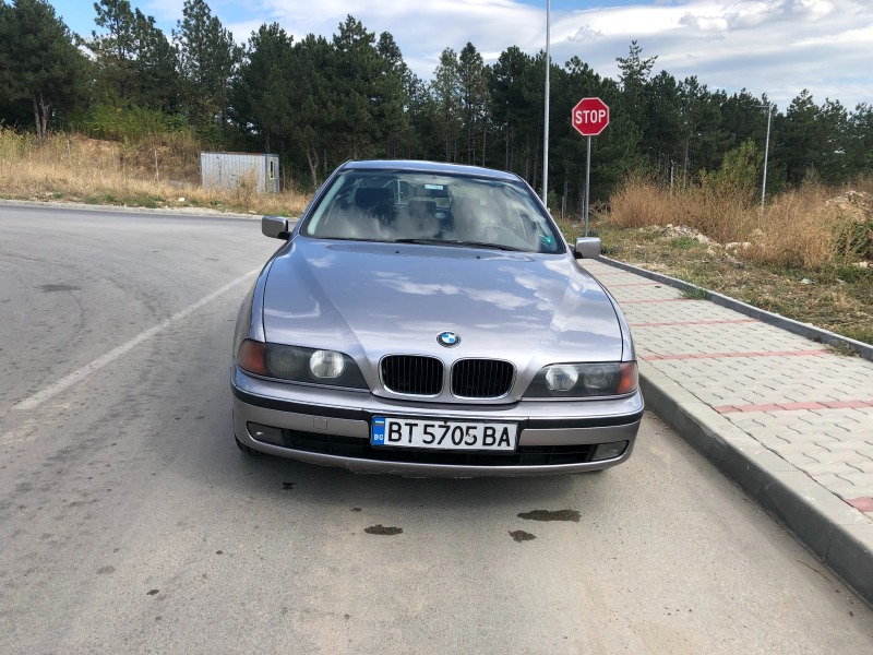 BMW 520 520i, снимка 1 - Автомобили и джипове - 45841888