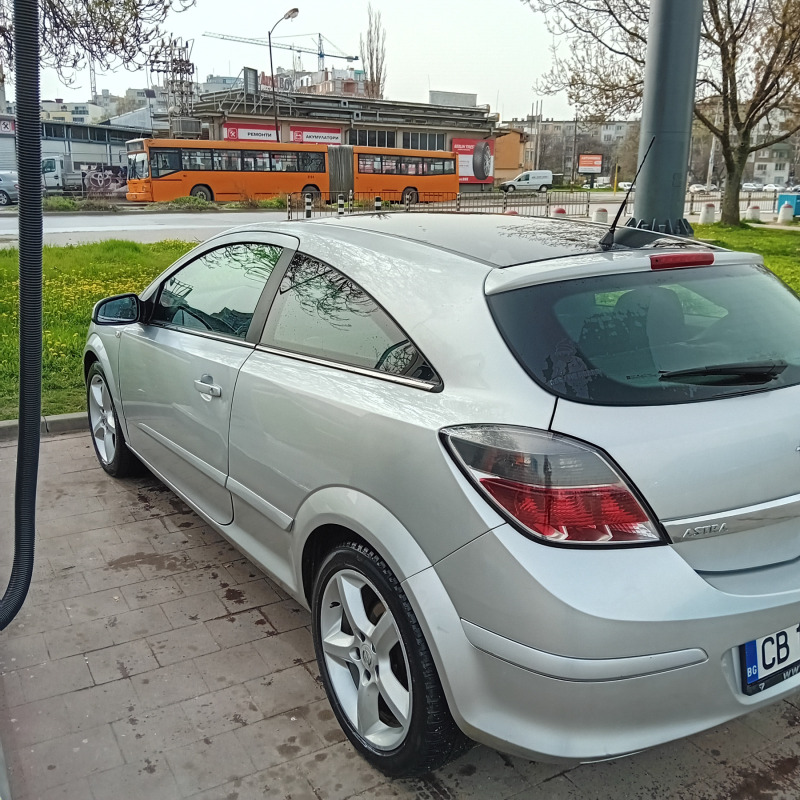 Opel Astra, снимка 2 - Автомобили и джипове - 46152513