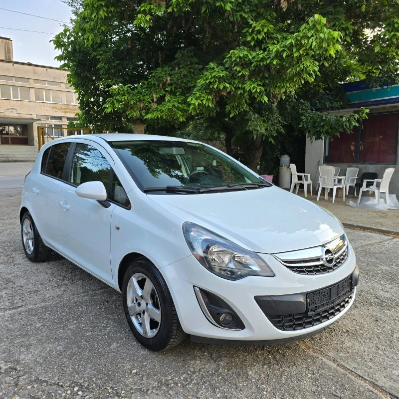 Opel Corsa 1.2i GAZ NAVI TOP, снимка 4 - Автомобили и джипове - 46478975