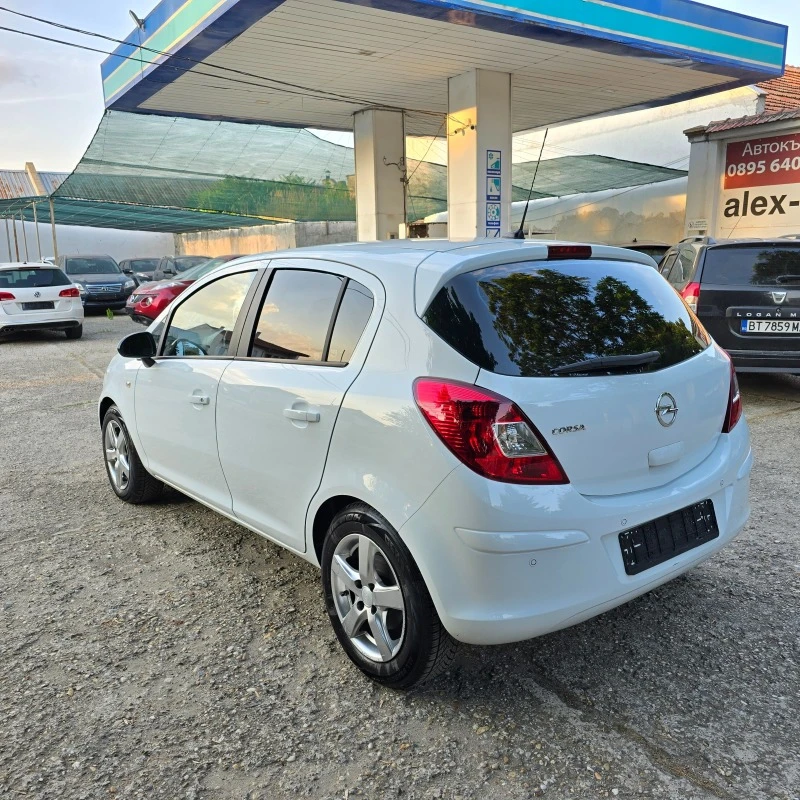 Opel Corsa 1.2i GAZ NAVI TOP, снимка 5 - Автомобили и джипове - 46478975