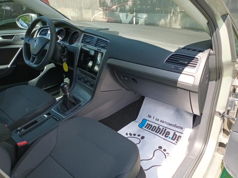 VW Golf 1.6TDI/NAVI, снимка 8 - Автомобили и джипове - 50312436