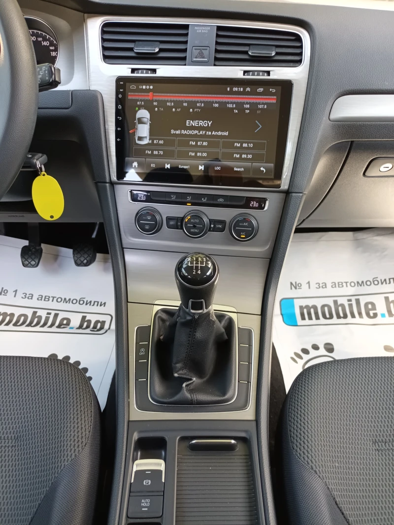 VW Golf 1.6TDI/NAVI, снимка 11 - Автомобили и джипове - 50312436