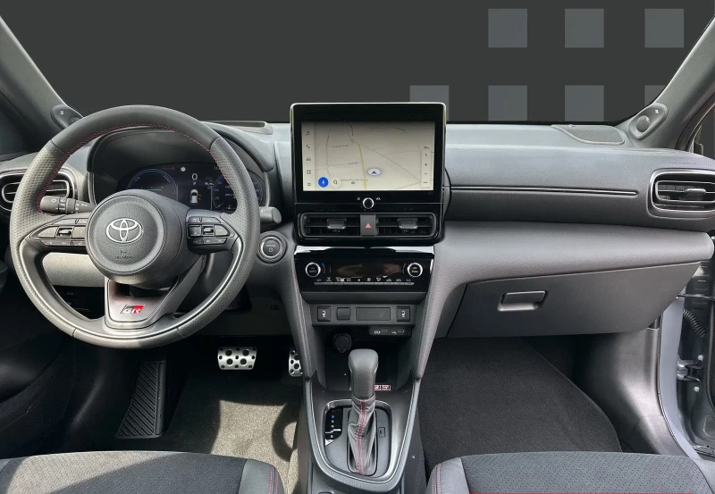 Toyota Yaris Cross GR-SPORT/131HP/HUD/NAVI/CAM/LED/KLESS/AMBI/236g, снимка 11 - Автомобили и джипове - 51533662