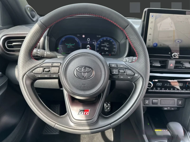 Toyota Yaris Cross GR-SPORT/131HP/HUD/NAVI/CAM/LED/KLESS/AMBI/236g, снимка 10 - Автомобили и джипове - 51533662