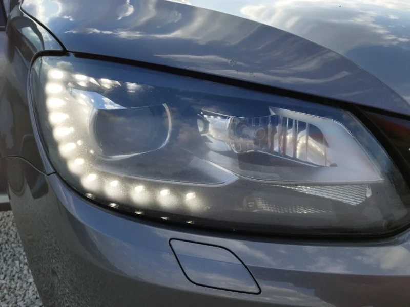 VW Touran 1.6 TDI UNIKAT, снимка 15 - Автомобили и джипове - 51673968