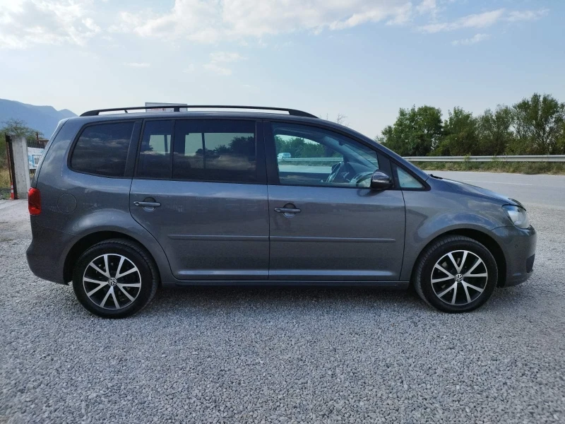 VW Touran 1.6 TDI UNIKAT, снимка 5 - Автомобили и джипове - 51673968