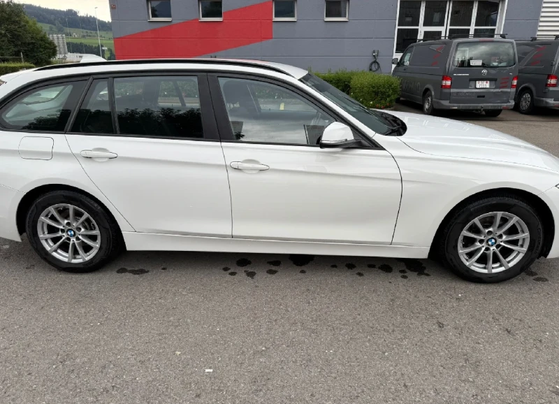 BMW 318, снимка 3 - Автомобили и джипове - 52556376