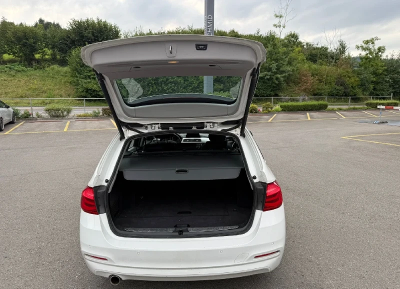 BMW 318, снимка 7 - Автомобили и джипове - 52556376