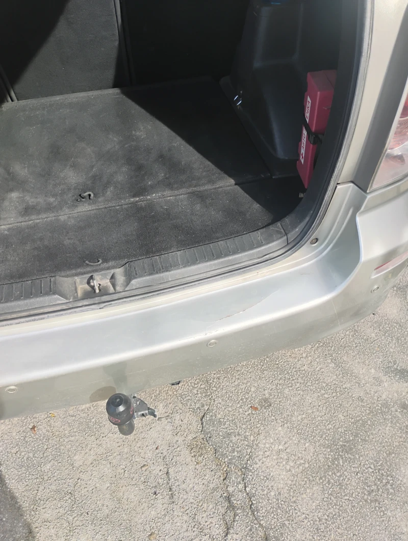 Toyota Corolla verso, снимка 6 - Автомобили и джипове - 52177253