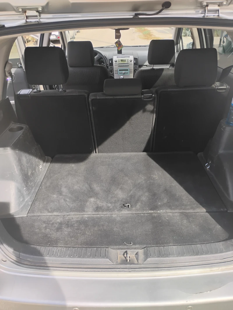 Toyota Corolla verso, снимка 2 - Автомобили и джипове - 52177253