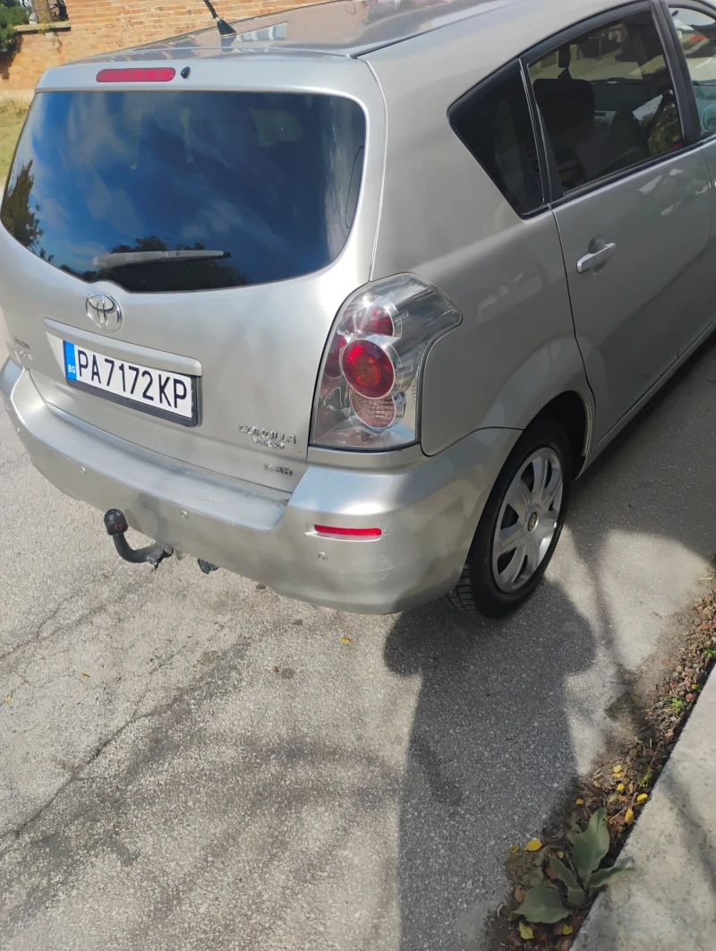 Toyota Corolla verso, снимка 9 - Автомобили и джипове - 52177253