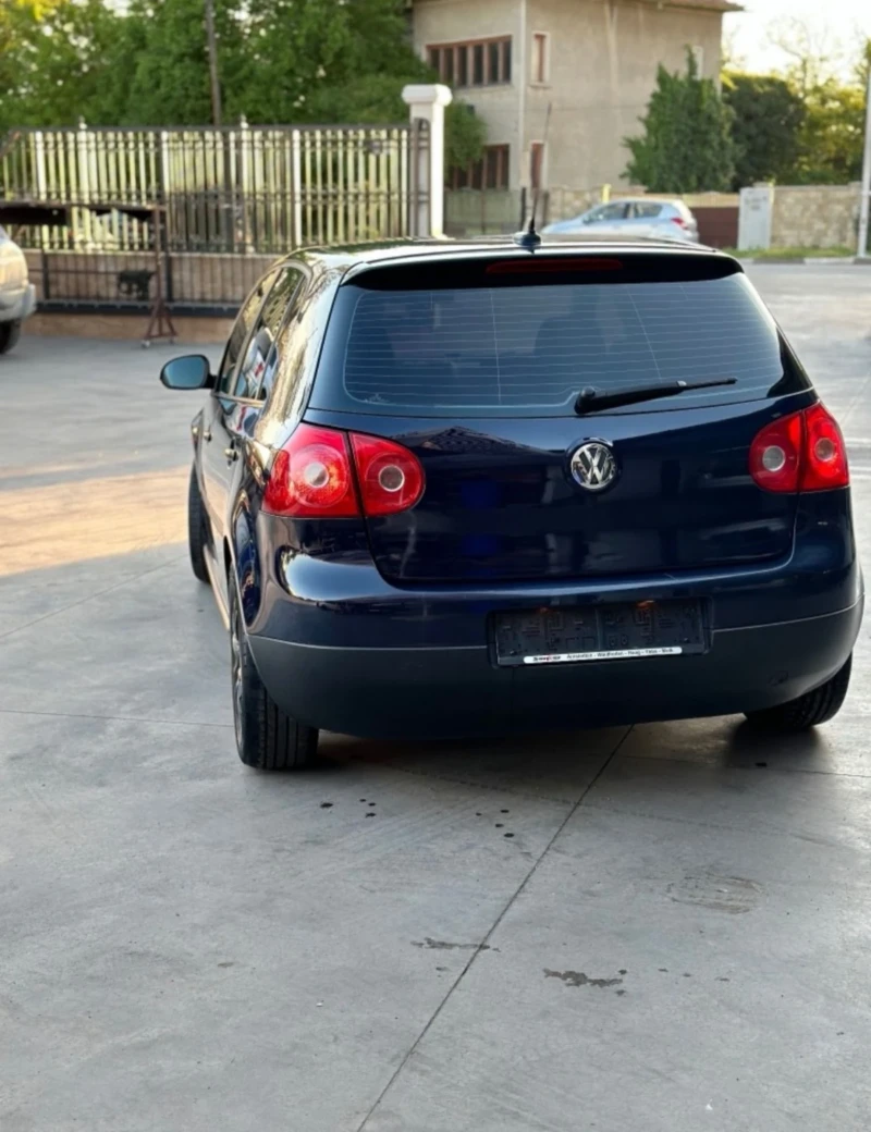 VW Golf 5, снимка 3 - Автомобили и джипове - 52369161