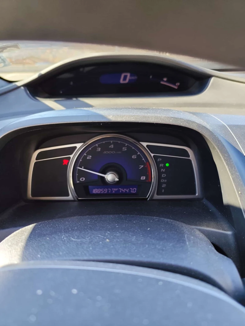 Honda Civic 2008, снимка 8 - Автомобили и джипове - 52378762