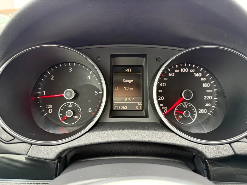 VW Golf GTD 2.0TDI-170PS-АВТОМАТ, снимка 13 - Автомобили и джипове - 52659108