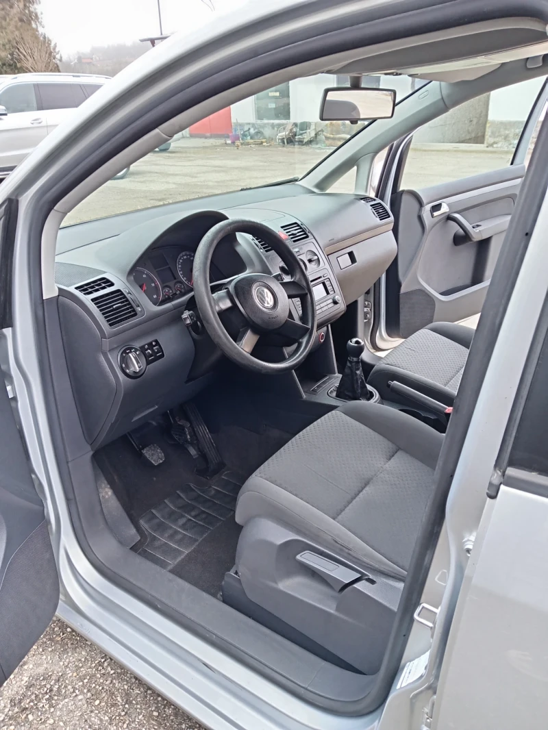 VW Touran 1.9 дизел 105 коня 6 скорости , снимка 7 - Автомобили и джипове - 53212802