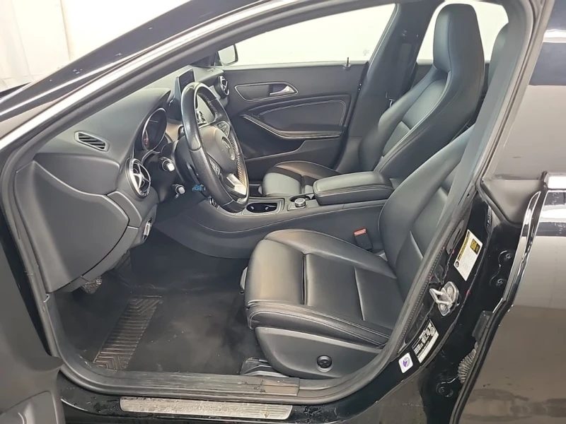 Mercedes-Benz CLA * 250 * CARFAX * БЕЗ ПЪРВОНАЧАЛНА ВНОСКА, снимка 5 - Автомобили и джипове - 53430779