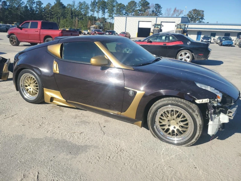 Nissan 370Z Touring, снимка 4 - Автомобили и джипове - 53502156