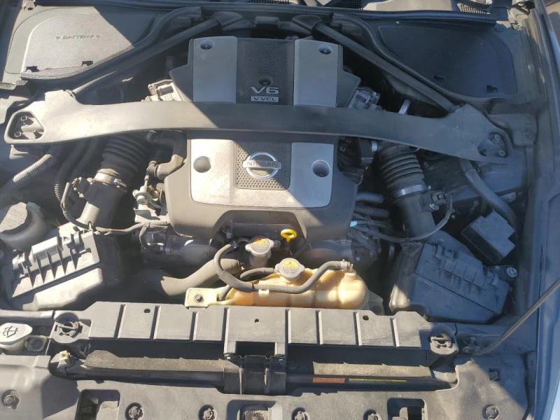 Nissan 370Z Touring, снимка 11 - Автомобили и джипове - 53502156