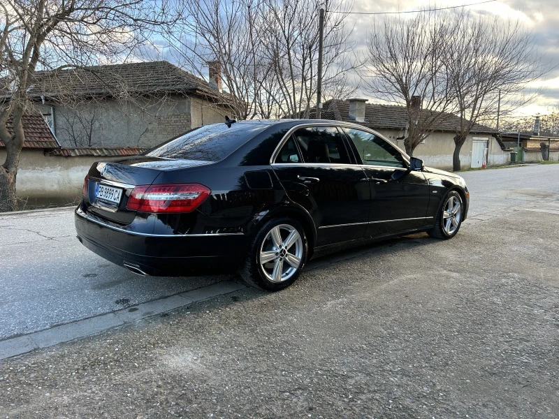 Mercedes-Benz E 200, снимка 5 - Автомобили и джипове - 53514887