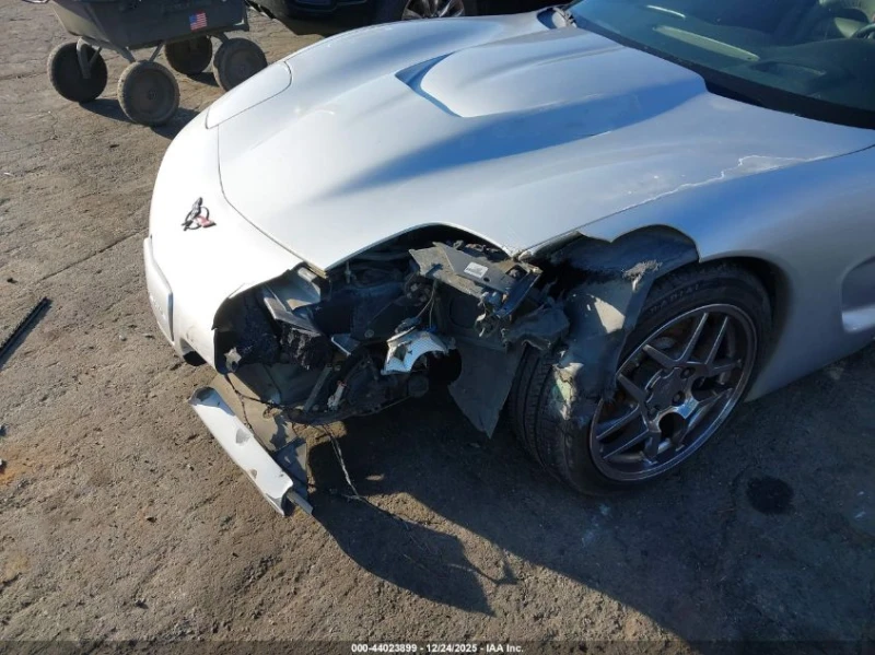 Chevrolet Corvette, снимка 6 - Автомобили и джипове - 53587419