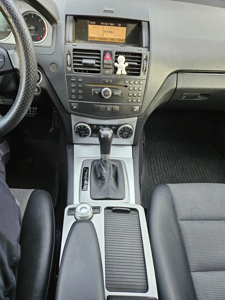 Mercedes-Benz C 220 2.2, снимка 12 - Автомобили и джипове - 47180332