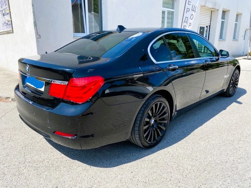 BMW 730  - изображение 5
