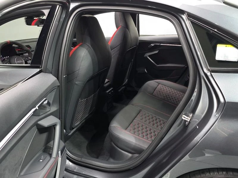 Audi Rs3 2.5 TFSI Quattro| 400к.с.| ВКЛ.ТЕХНОТЕСТ, снимка 12 - Автомобили и джипове - 55402712