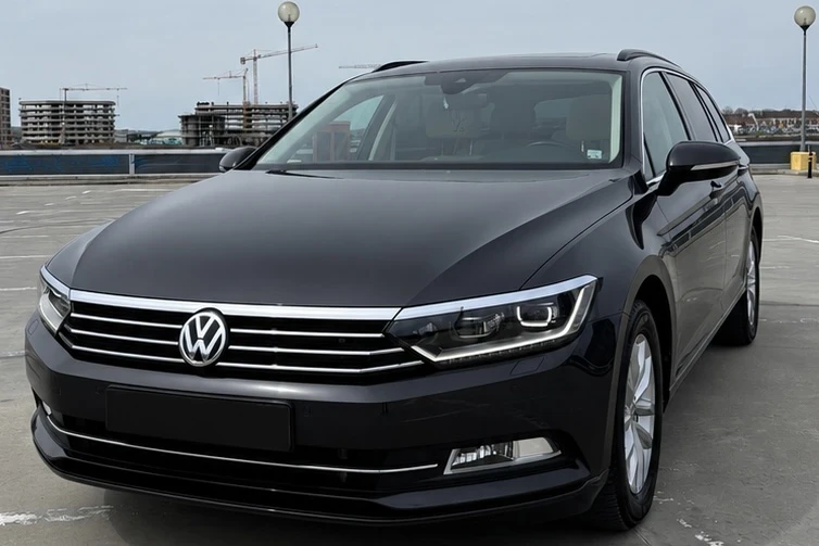 VW Passat TDI DSG Comfortline | PANORAMA | ACC| DAS WELTAUTO