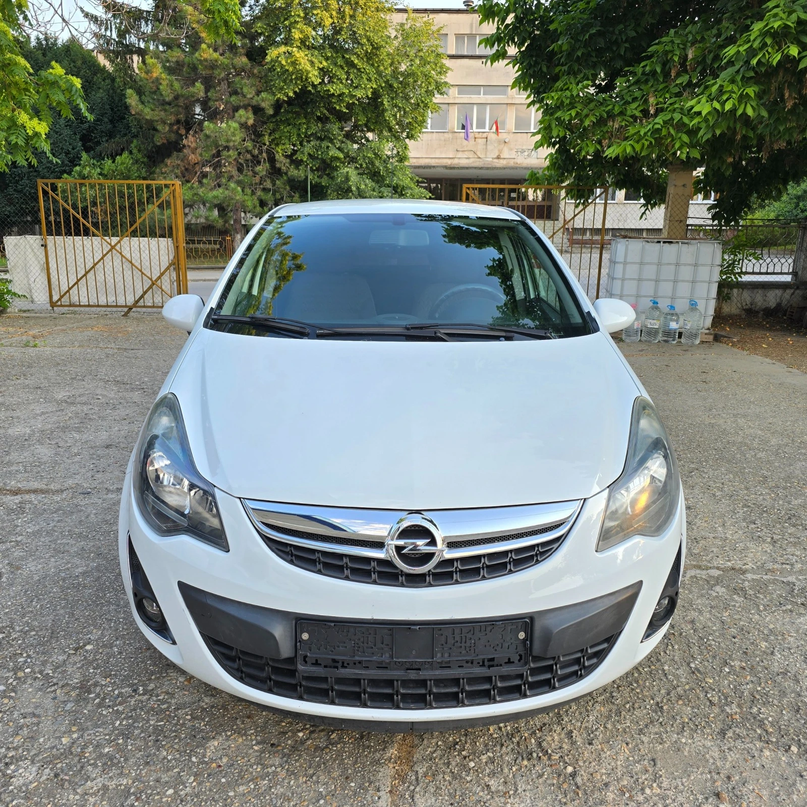 Opel Corsa 1.2i GAZ NAVI TOP - изображение 3