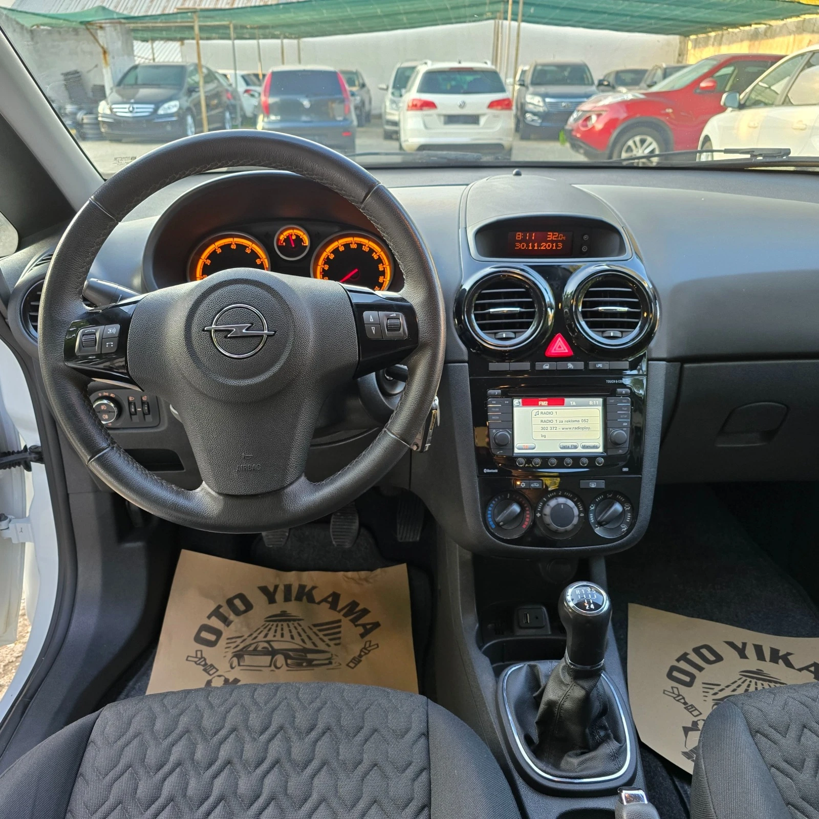 Opel Corsa 1.2i GAZ NAVI TOP - изображение 9