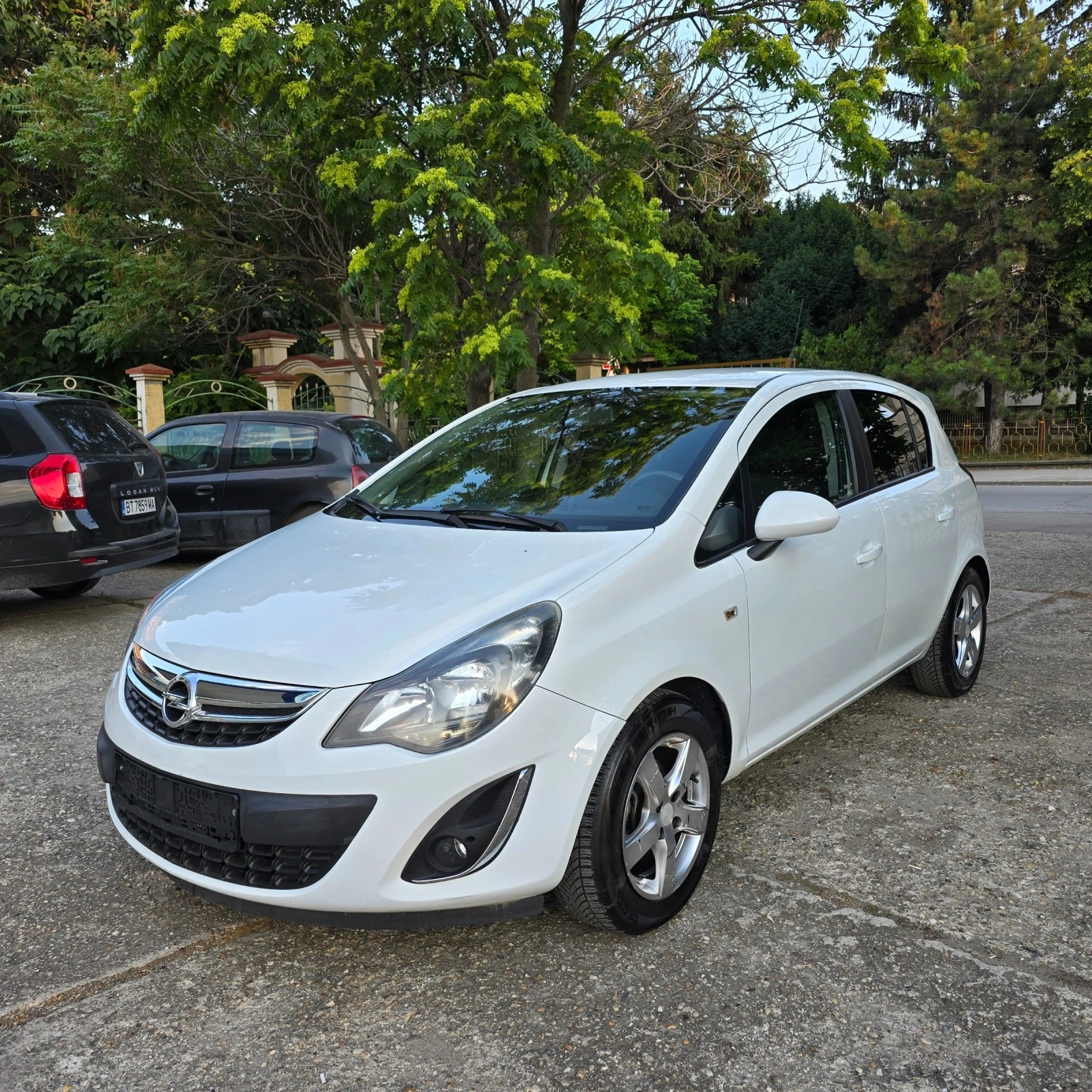 Opel Corsa 1.2i GAZ NAVI TOP - изображение 2