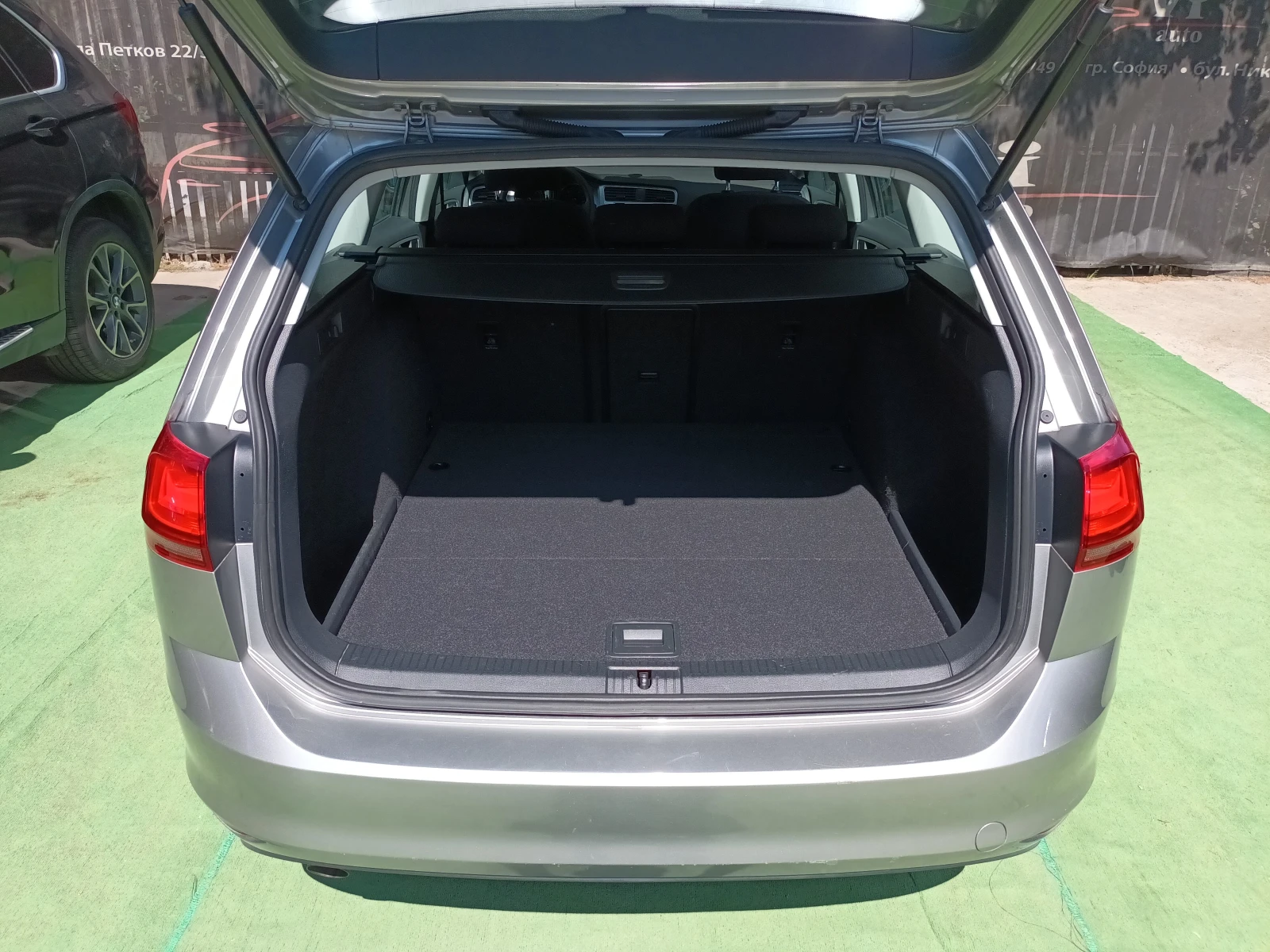 VW Golf 1.6TDI/NAVI | Mobile.bg   16