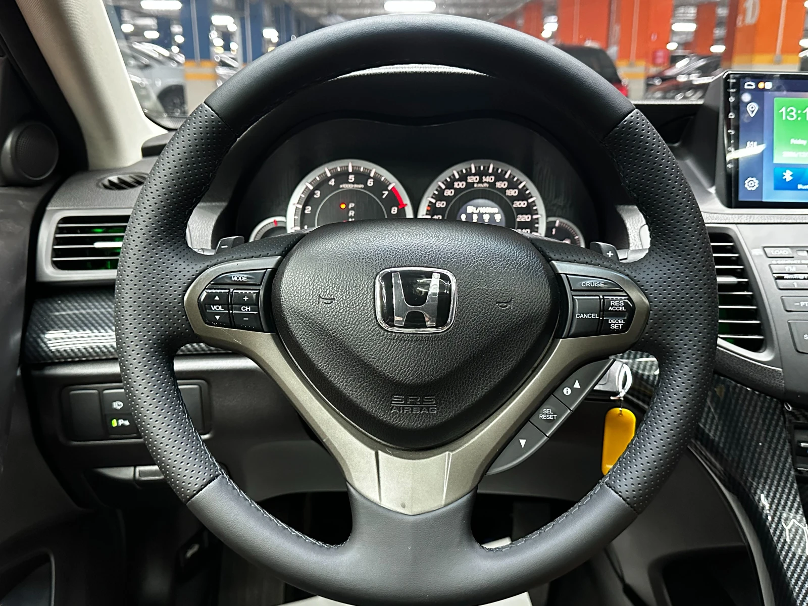 Honda Accord 2.4i 201 к.с./ГАРАНЦИЯ/БАРТЕР/ЛИЗИНГ/КОМЕНТАР, снимка 11 - Автомобили и джипове - 51823588