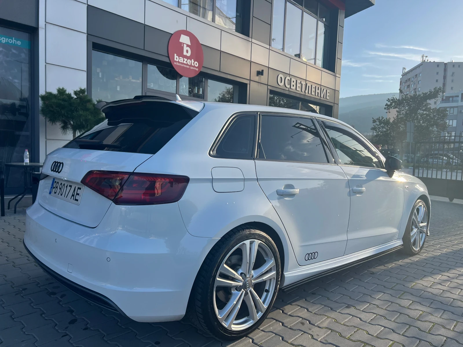 Audi A3 AUDI A3 2.0 2xS-LINE Shadow Line - изображение 4