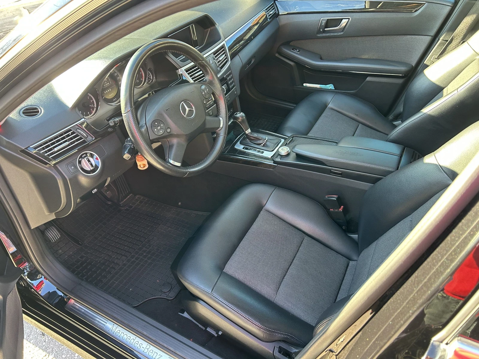 Mercedes-Benz E 200  - изображение 9