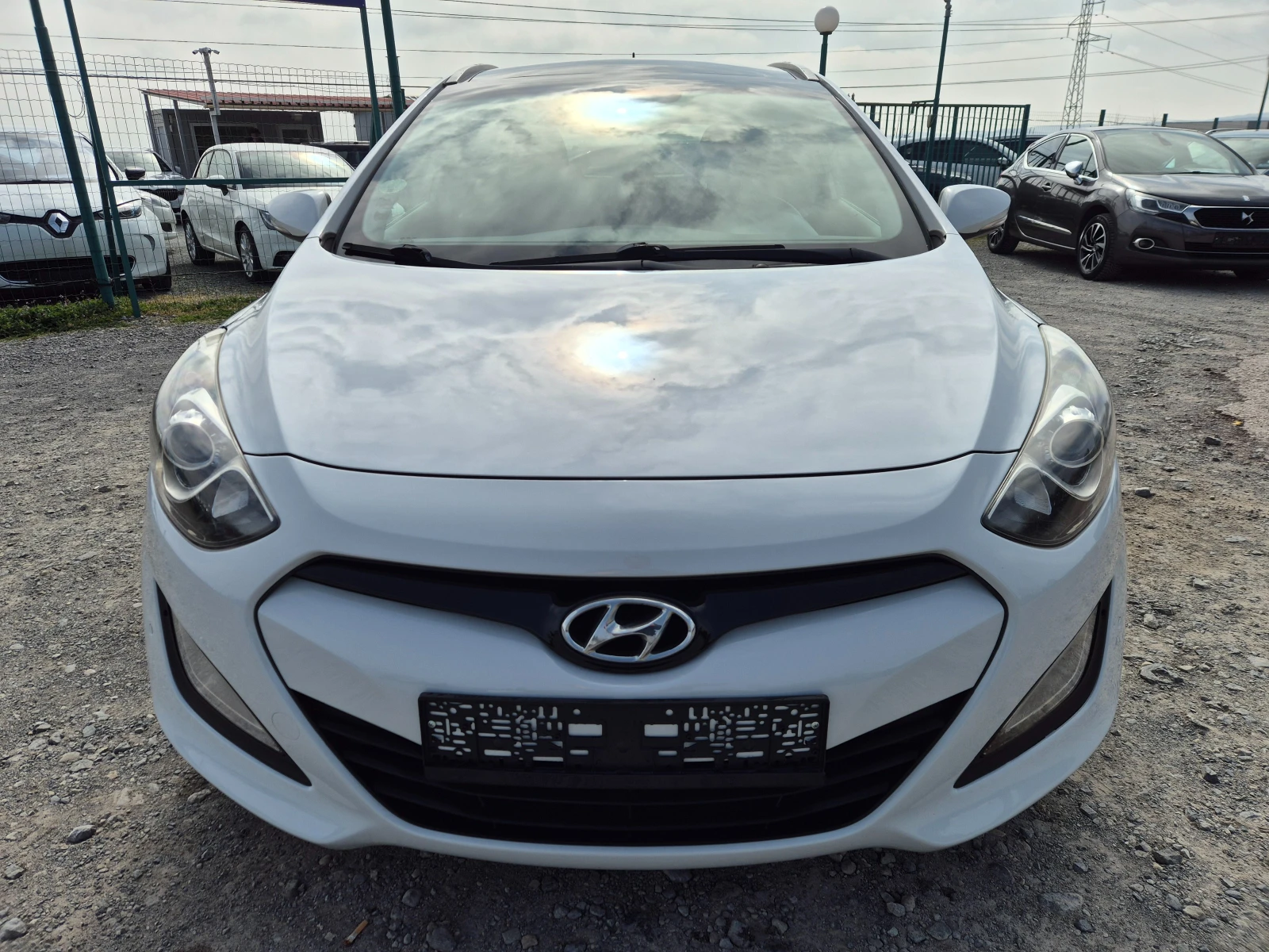 Hyundai I30 1.4CRDI 90кс, снимка 8 - Автомобили и джипове - 53812642